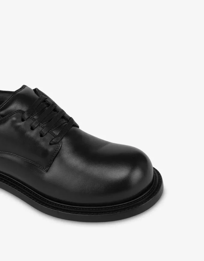 Derbyskor i nappaläder Oliver