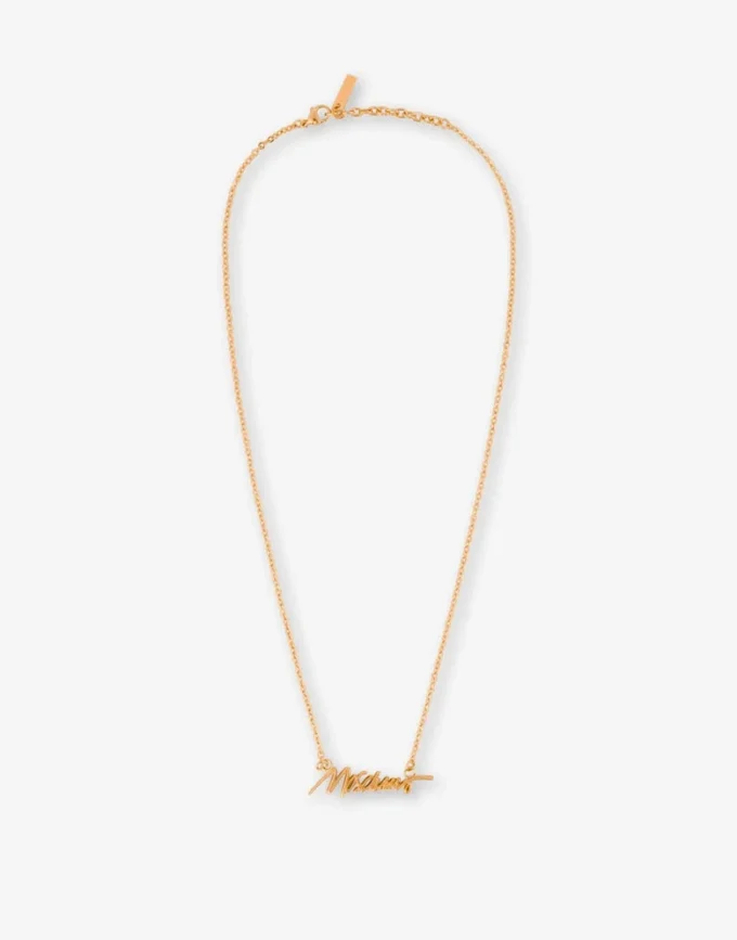 Halsband i metall