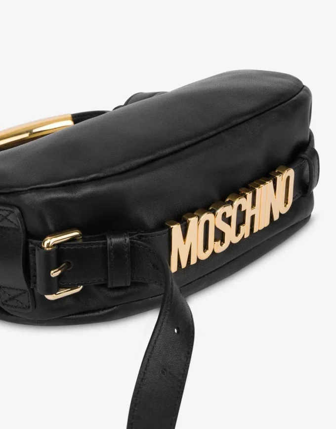 Liten Moschino Handle Me-väska Liten Moschino Handle Me-väska