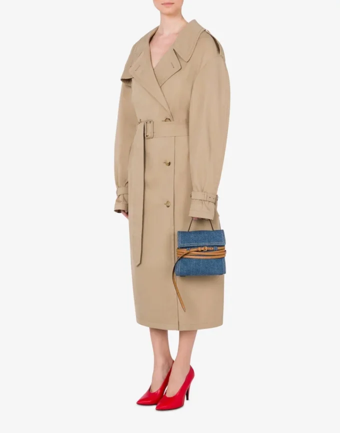 Moschino Tie Me-väska i denim