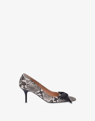 Pumps i kalvskinn med pytonmönster