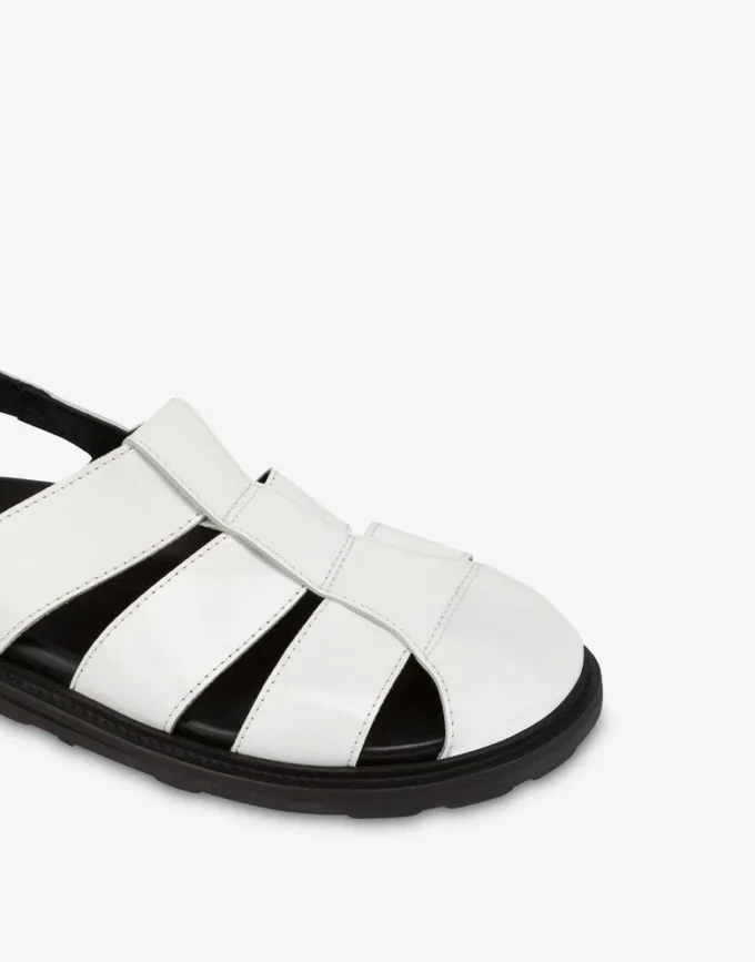 Sandaler i borstat kalvskinn Sportiga