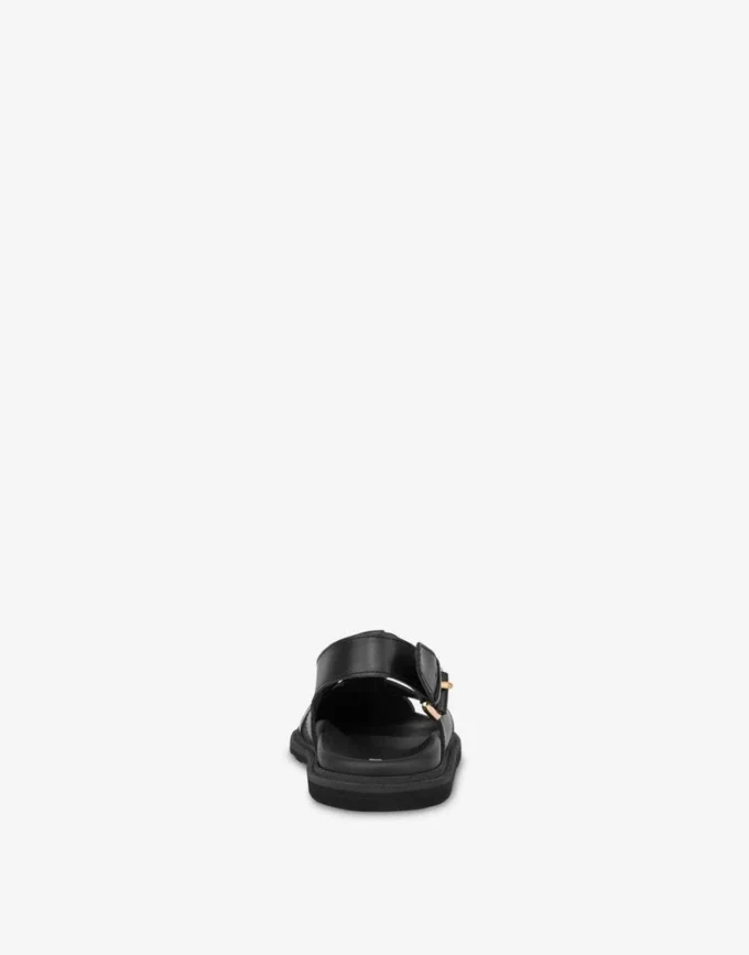 Sandaler i kalvskinn