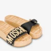 Sandaler i kalvskinn och trä