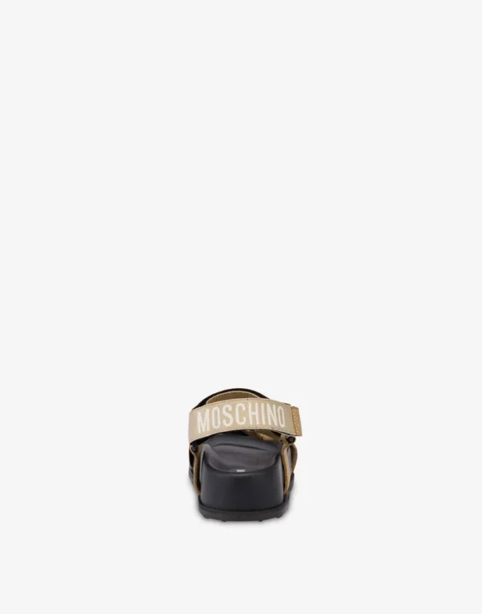 Sandaler i mocka