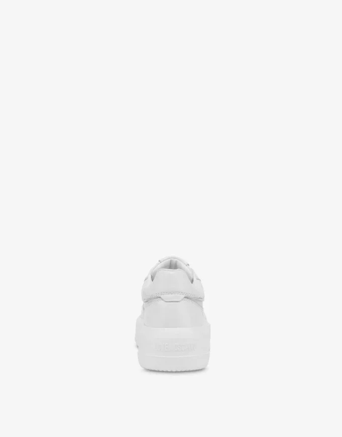 Sneakers i kalvskinn Sneakers i kalvskinn