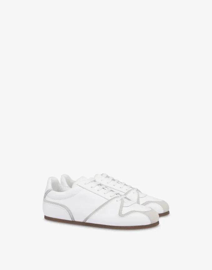 Sneakers i kalvskinn och mocka