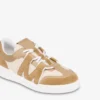 Sneakers i kalvskinn och mocka