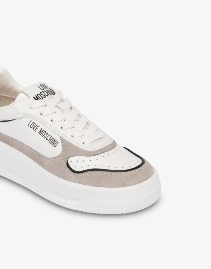 Sneakers i mocka och kalvskinn