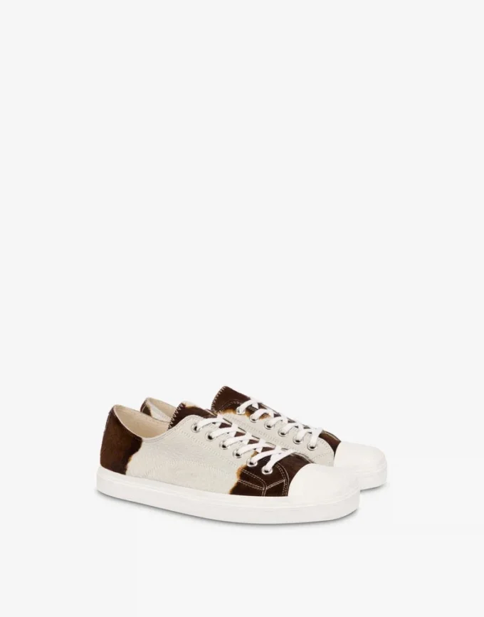 Sneakers i ponnyhud