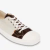 Sneakers i ponnyhud