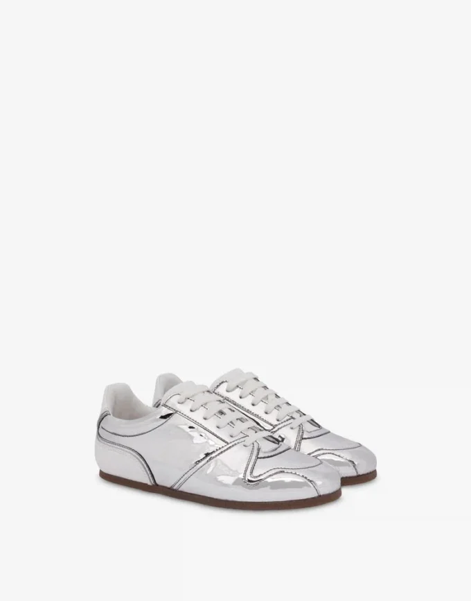 Sneakers med spegeleffekt