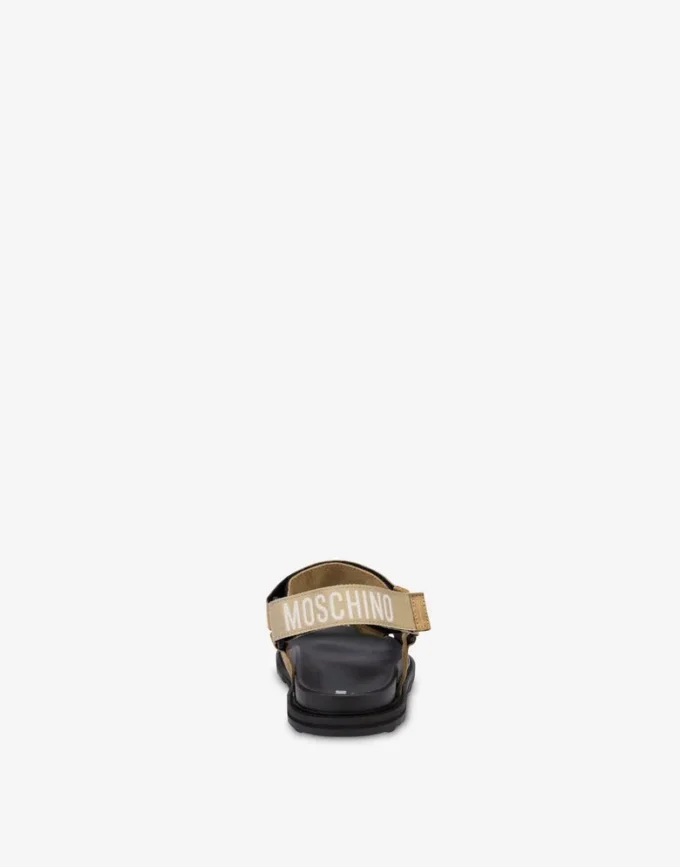 Sportiga sandaler i kalvskinn