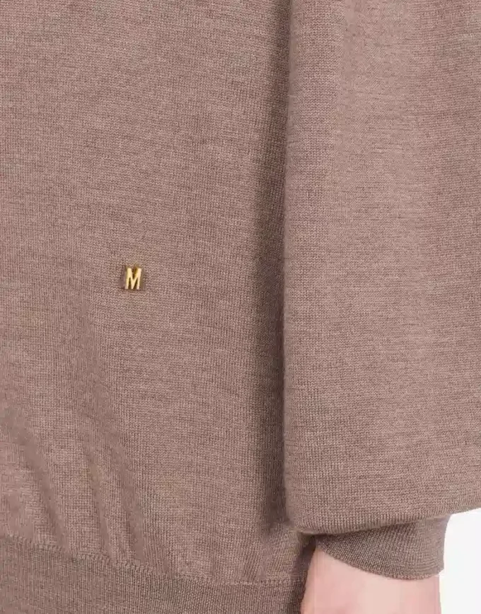 Turtleneck-tröja i ull Golden M